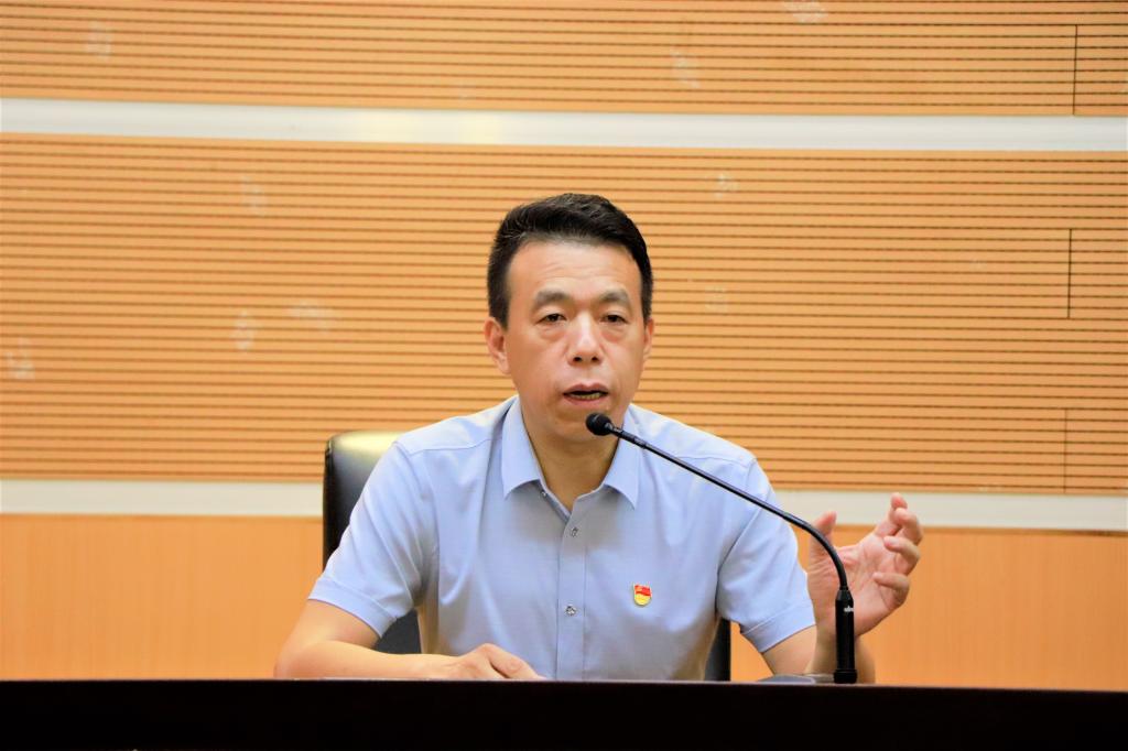 叶军峰校长分享学习心得